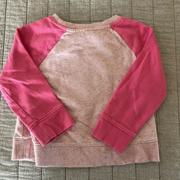 Gap Kids Girls Heart Sweatshirt, Size 2T - Picture 4 of 4